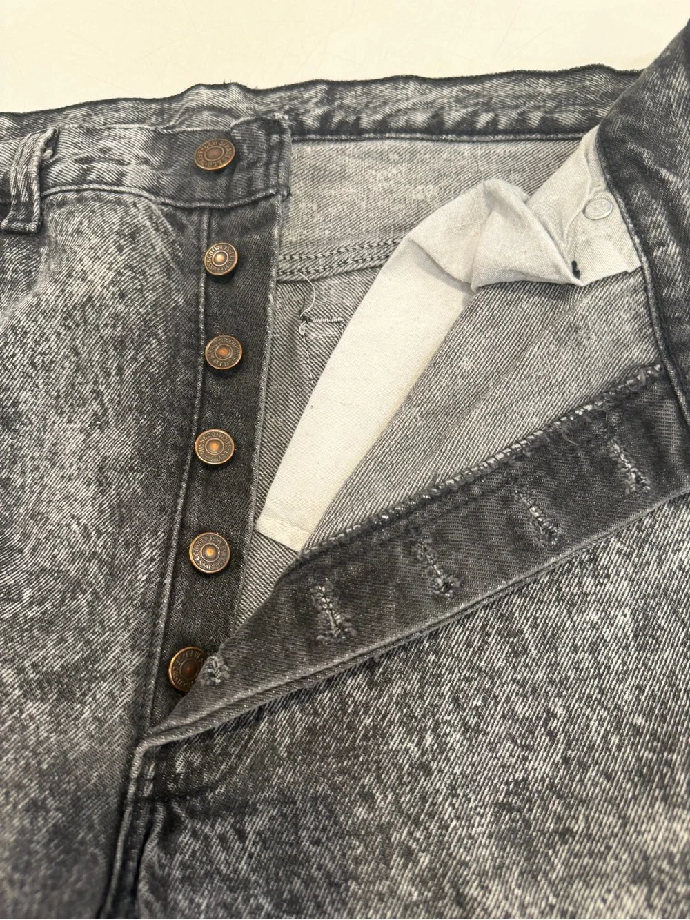 Levis super cool